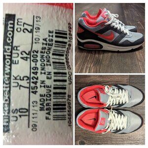 Women's Size 10 Gray White Pink Black Nike Air Max Navigate